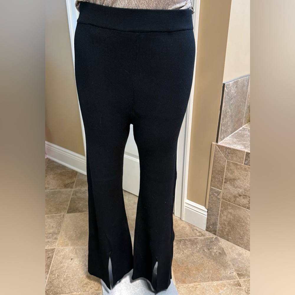 Abercrombie and Fitch black yoga pants